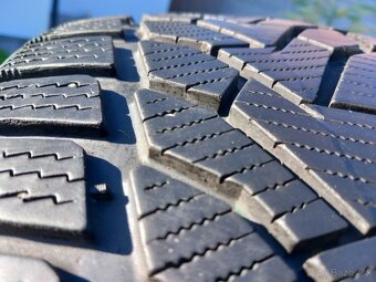 235/55 r18 zimne pneumatiky - 7