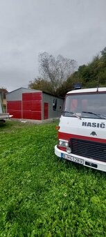 Plechová garáž / sklad 6×8 m – dvojspádová strecha, RAL 3011 - 7