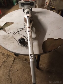 Tyčový vysávač ETA - 7