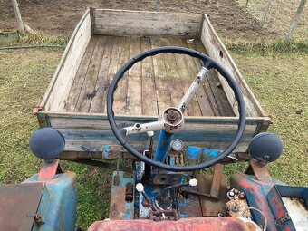 Predám traktor rs-09 - 7