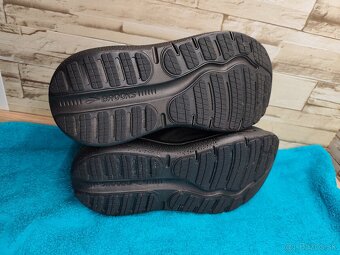 Brooks 42 - čierna bežecká obuv - 7