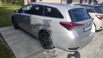 Toyota Auris Touring Sports 1.8 I VVT-i HybridSD - 7