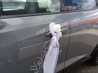 Biela výzdoba na svadobné auto - 7