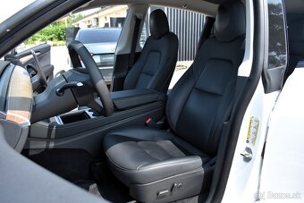 Tesla Model Y Long Range AWD - 7