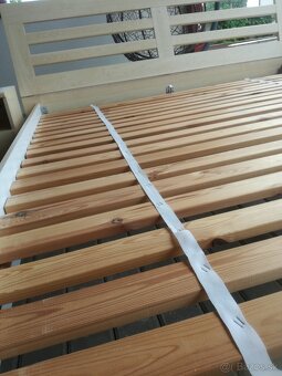 Predam peknu zachovalu postel 160x200cm+2nocne stoliky - 7