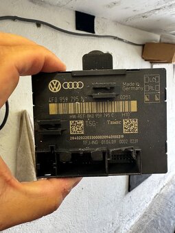 Ľavé zrkadlo Audi a4 B8 - 7