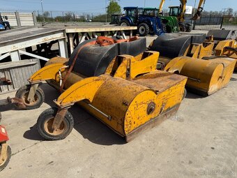 Zametacia kefa na traktor bager - 7