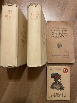 Knihy staré maďarské 1 - 7