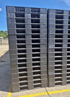 Predám 600L nadrž plastove palety - 7