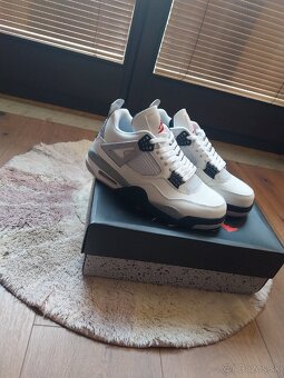 Jordan 4 Retro White Cement - 7