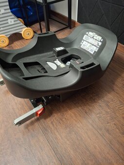 ISOFIX + vajíčko Britax romer baby safe 3 i size - 7