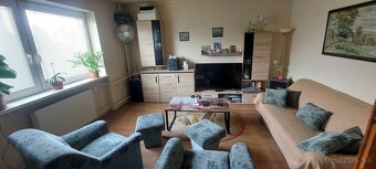 Čiastočne zrekonštruovaný, 5 izbový rodinný dom - 7