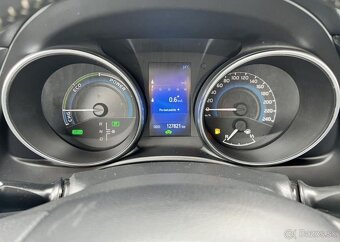 Toyota Auris 1.8i HYBRID AUTOMAT TEMPOMAT hybridní automat - 7