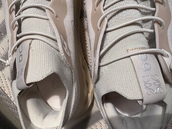 On Cloud Cloudtilt LOEWE – Sand Colour (Women’s EU Size 40) - 7