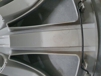R17 puklice volkswagen vw r17 kolesa disky kryty kolies 17 - 7