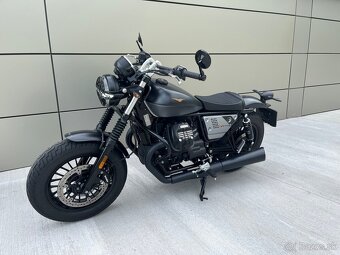 Moto Guzzi V9 Bobber Special Edition - 7