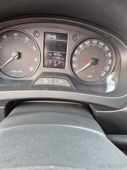 Predám Škoda Rapid Spacebak 1.2 TSI 114000kmSk pôvod - 7