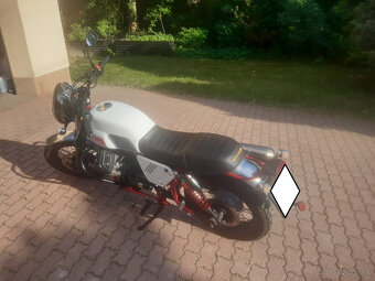 Moto Guzzi V7 II Stornello - 7