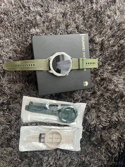 huawei watch gt 4 46 mm strieborne - 7