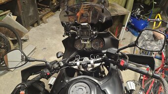 Suzuki V-strom 650 - 7