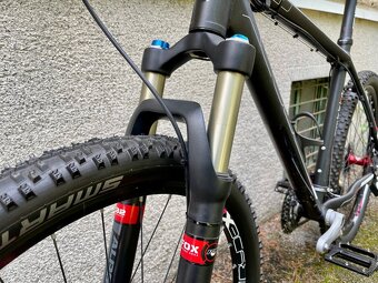 CUBE LTD CC 2012 · 100 mm FOX 32 vidlica · Shimano Deore XT - 7