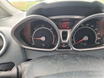 Predám Ford Fiesta 1,4tdci rok 2010 - 7