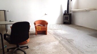 Hala na prenájom 400 m2 - priemyselná zóna - 7