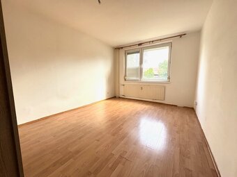 Na predaj veľký 2 izb byt na Nábreží Dunaja Komárno - 7