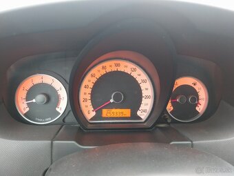 Predám KIA Ceed 1.4 16V CVVT, 77 kW Klíma nova stk ek - 7