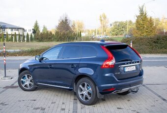 VOLVO XC60 (2015) - 7