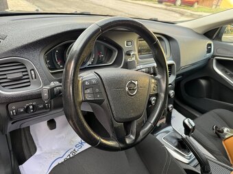 VOLVO V40 109323km - 7