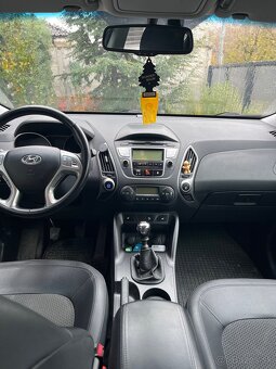 Hyundai ix35 2.0 crdi 2011 4x4 s uzávierkou a s ťažným - 7