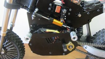 RC motorka ARX-540 1:4 - 7