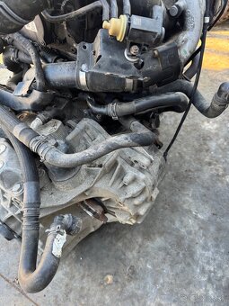 Rozpredám agregát CFGB 2.0 TDI 125kw - 7