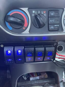 Predám vymením Nissan Terrano 3.0 - 7