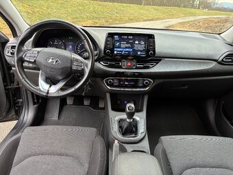 hyundai i30 cw combi 1,6 crdi nafta r.v. 9/2020 - 7