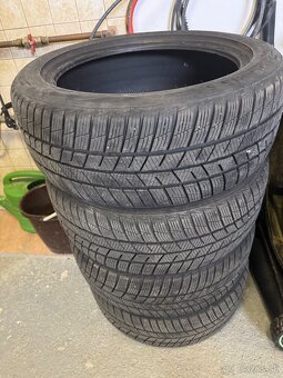 Predám zimné pneu Barum 215/50 R17 - 7