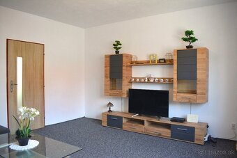 PRIESTRANNÝ A ZREKONŠTRUOVANÝ 6-IZBOVÝ DOM V CENTRE MESTA, P - 7