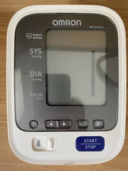 Tlakomer OMRON M6 Comfort - 7