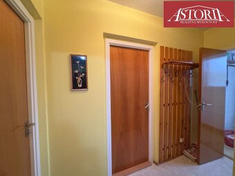 PREDAJ 3 izbový byt neďaleko centra mesta - Martin - Jahodní - 7