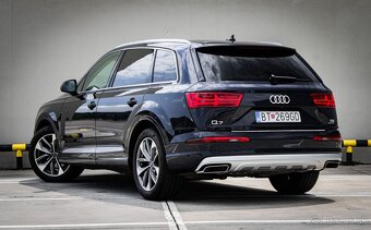 Audi Q7 - 7