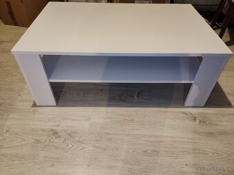 Obývacia, študentská stena - 7