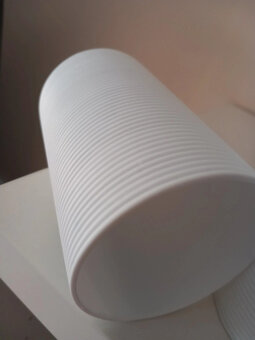 2ks kúpeľnové poháre, tvrdený plast - cena spolu - 7