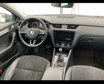 SKODA OCTAVIA COMBI III 2.0 TDI DsG ELEGANCE FULL LED TOP - 7