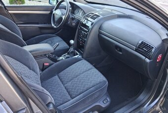 Predám Peugeot Combi 407 2.2.HDI 125KW R.v.2010 - 7