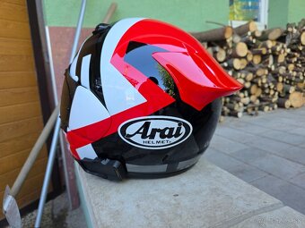 Arai Quantic Space red M - 7