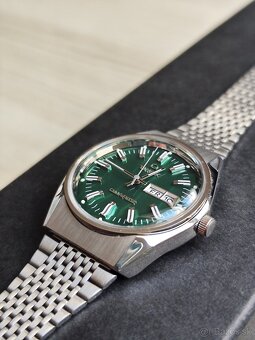 TIMEX Q Diver Reissue GMT - Green & Silver + Originál box - 7