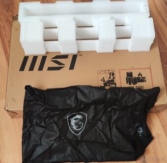 MSI STEALTH GS77.17plc - 7