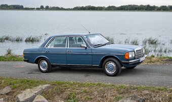 Mercedes Benz w123 200 - 7
