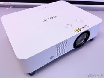 Sony VPL-PHZ50 3LCD laser-5000ANSI, 1920x1200, 500 000:1-top - 7